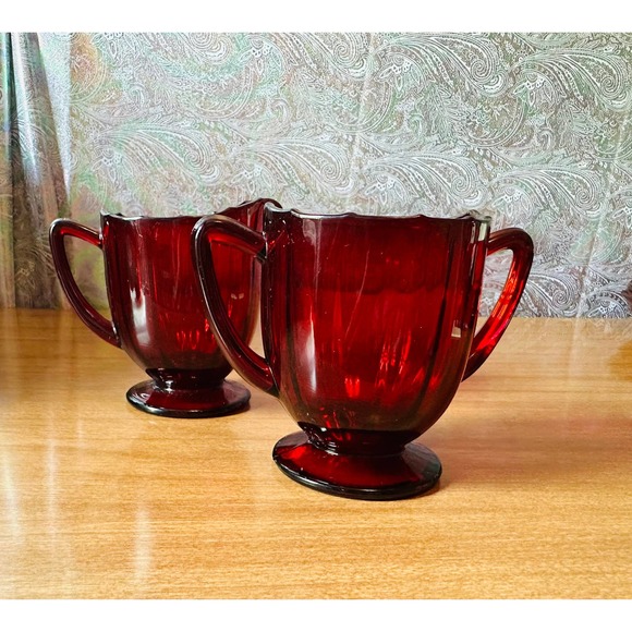 Vintage 34 Ruby Red glass creamer and open sugar set - Picture 9 of 10